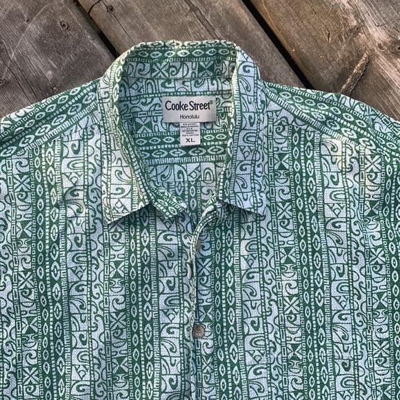 Authentic Cooke Street Hawaiian Button up Shirt - Picture 3 of 6